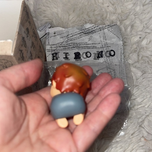 Pop mark Hirono echo Cute Figurine with box collectable item NWT resin plastic - Picture 5 of 14